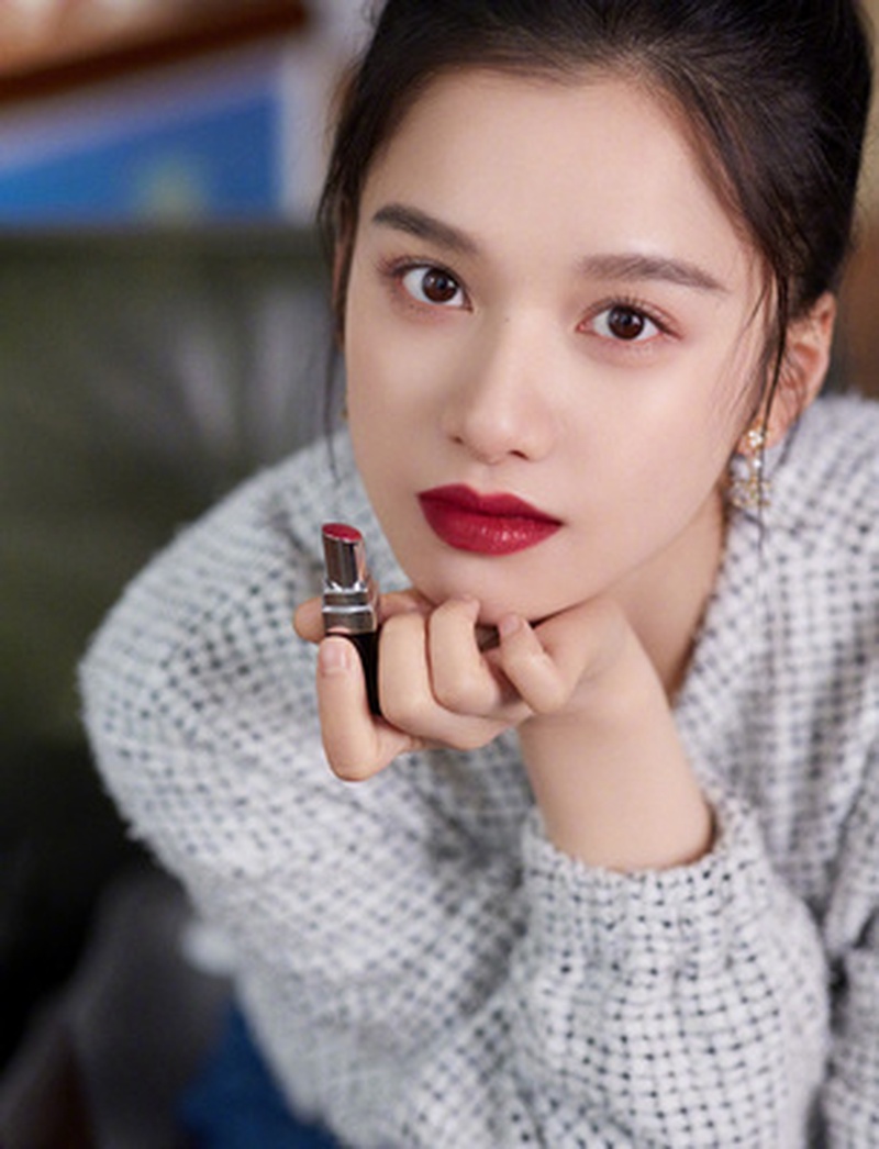 张婧仪